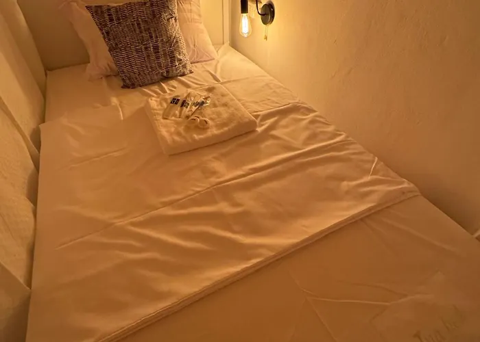 Twenty Two Place Beds Sukhumvit 22