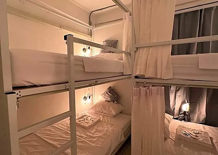 Twenty Two Place Beds Sukhumvit 22 2*