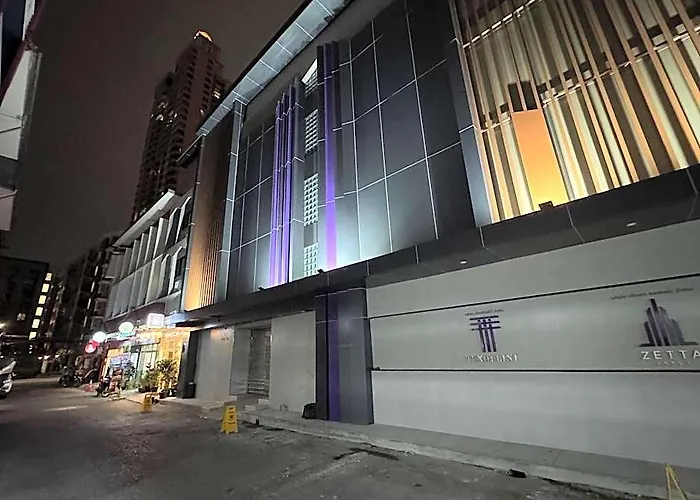 Twenty Two Place Beds Sukhumvit 22 2*