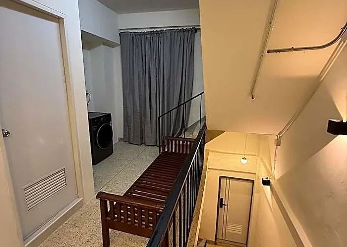 Twenty Two Place Beds Sukhumvit 22 Hotel